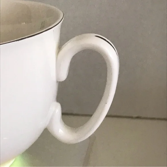 "My Dog is Family" Coffee Cup Mug My Fido Pet Lover Collection- Whte W/Gold Trim - Picture 8 of 13